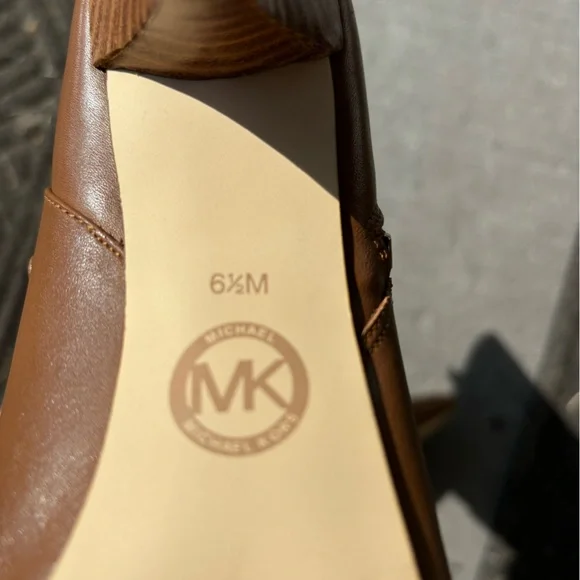 Gorgeous Brown Michael Kors Boots with Gold Zippers and Buckles - EUC Sz 6.5 - Picture 9 of 9